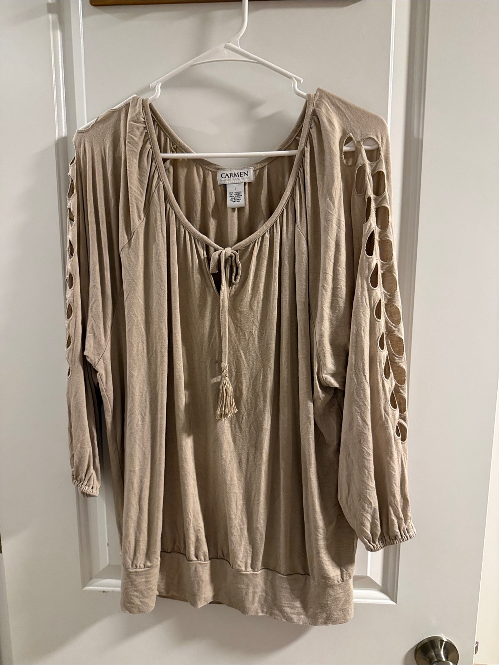 🥳 5 for $25 BUNDLE Carmen Marc Valvo Beige Boho Tie-Neck Tunic